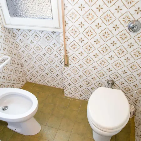 Apartment At 250m From The Sea