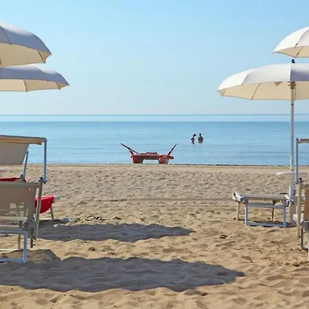 At 250m From The Sea Апартаменты
